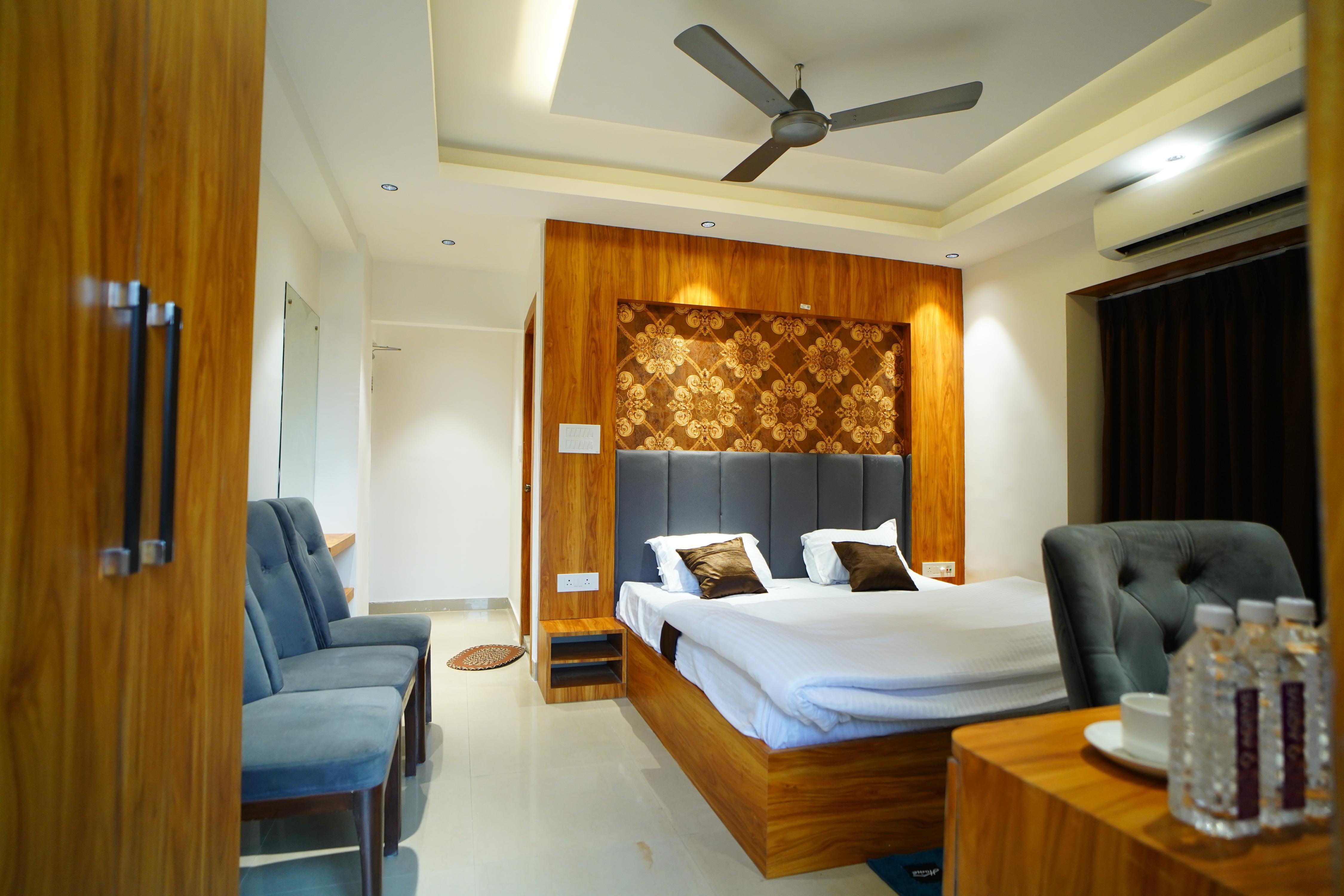 JRF Residency || Premium Rooms || 7 mins from Kolkata Airport Room Type - Bedroom 103