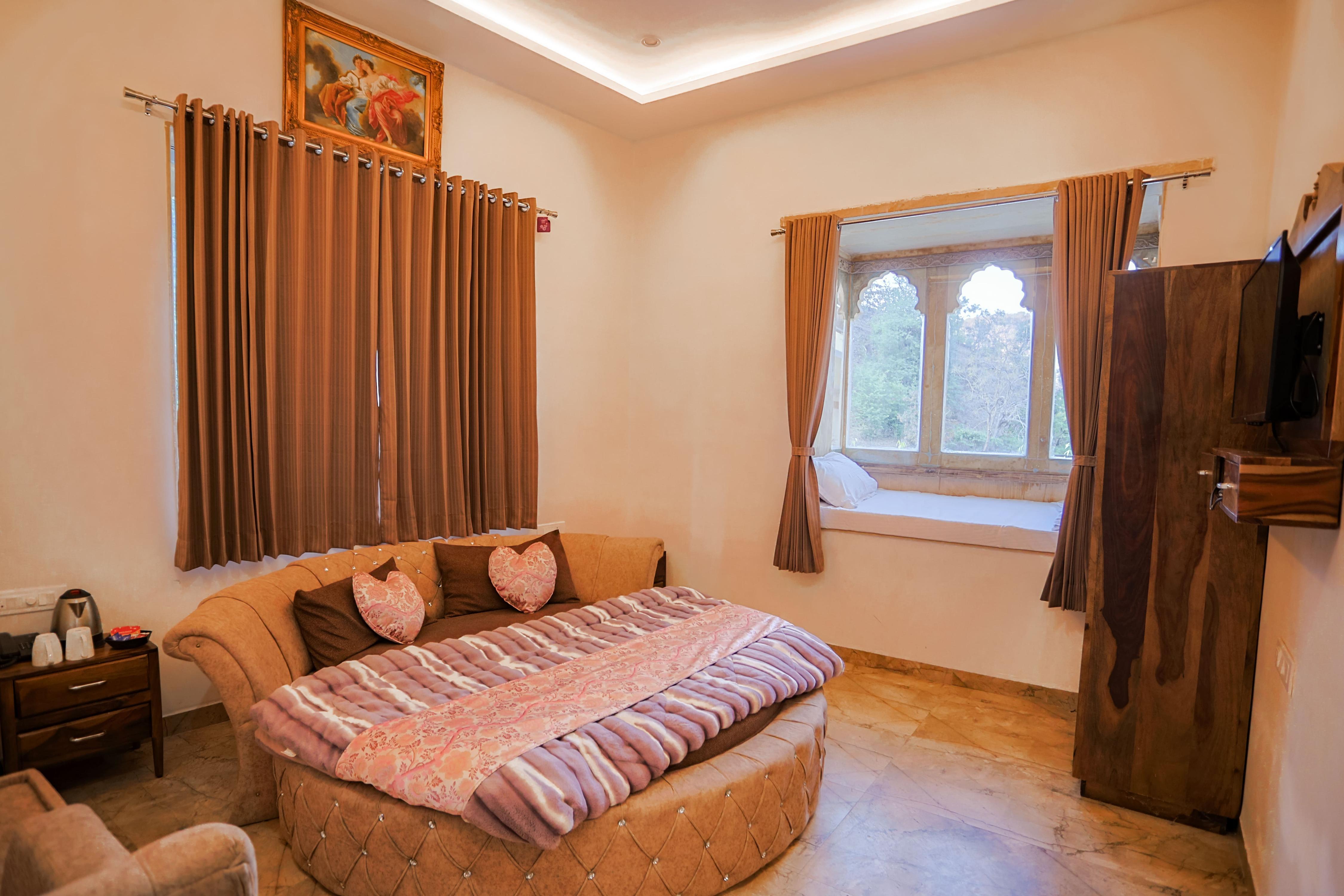 Gulmohar Retreat And Spa - Tap to explore photos