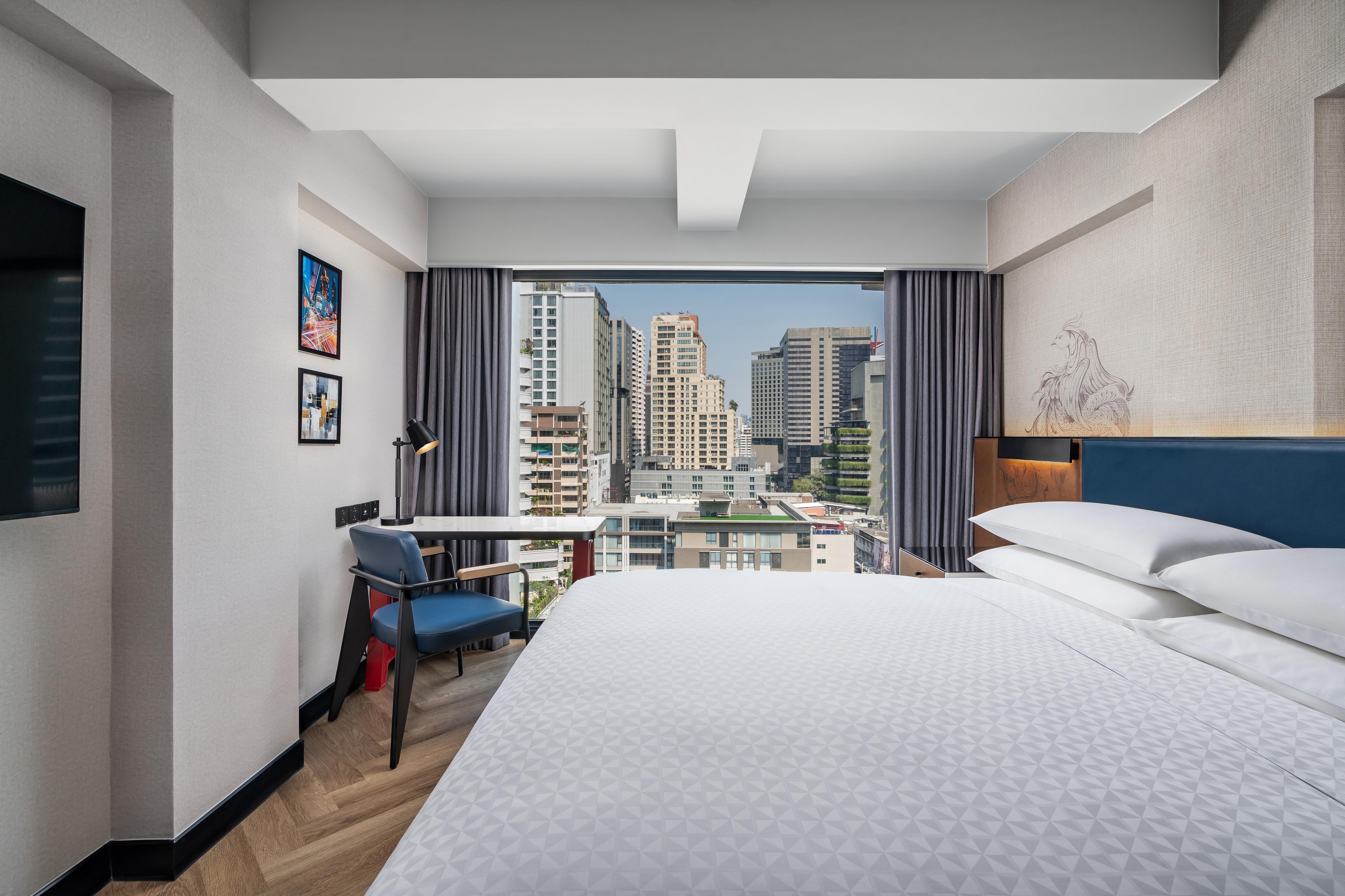 Four Points by Sheraton Bangkok, Sukhumvit 22 - Tap to explore photos
