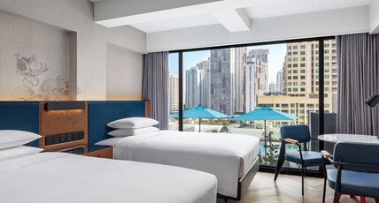 Four Points by Sheraton Bangkok, Sukhumvit 22 Room Type - Deluxe Double, Deluxe Guest room, 2 Double Four Points by Sheraton Bangkok, Sukhumvit 22 Room Type - Deluxe Double, Deluxe Guest room, 2 Double