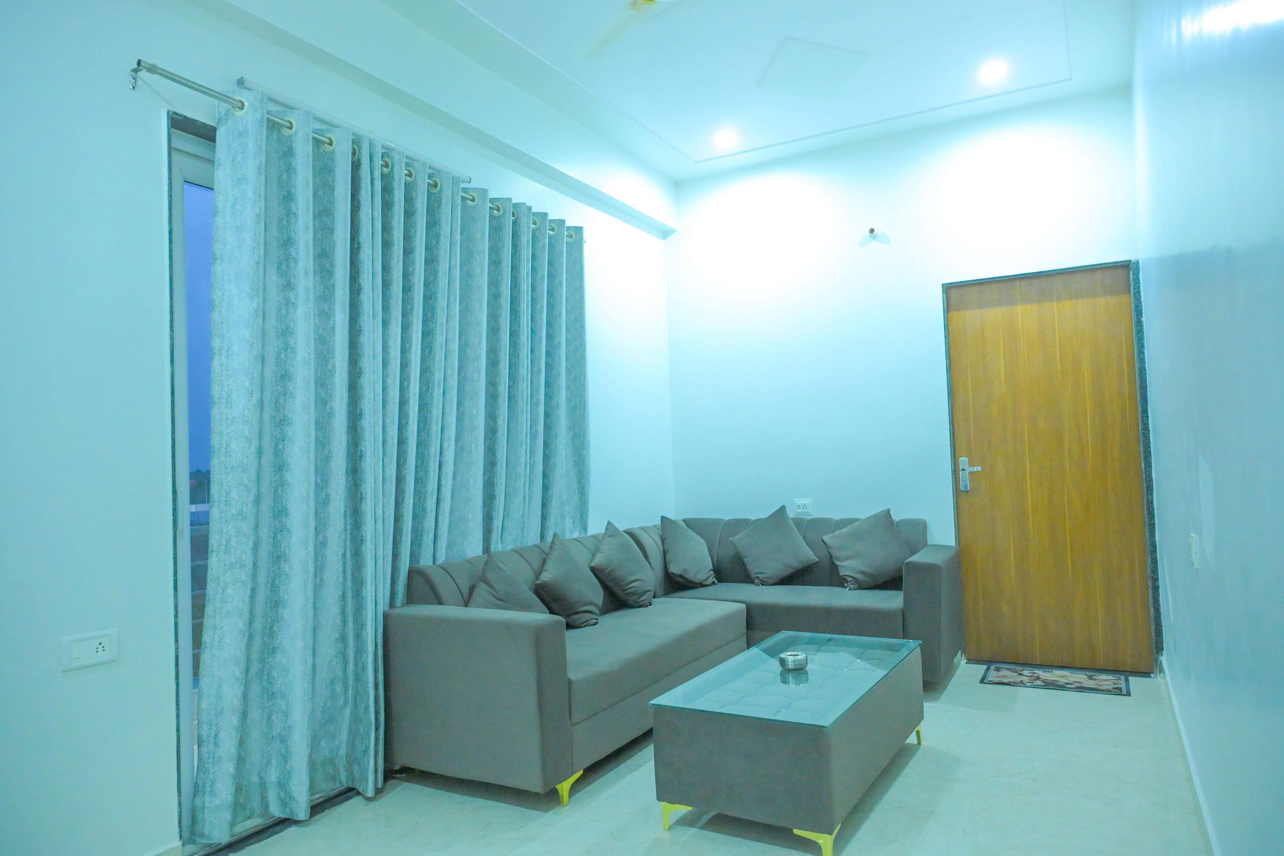 Vizata hotel and resort Room Type - Private Room with Sharing Pool