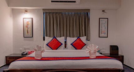 Hotel KK By Spree Rajkot Room Type - Suite Hotel KK By Spree Rajkot Room Type - Suite