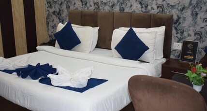 Hotel Kings Paradise & Banquet Room Type - Super Deluxe Hotel Kings Paradise & Banquet Room Type - Super Deluxe