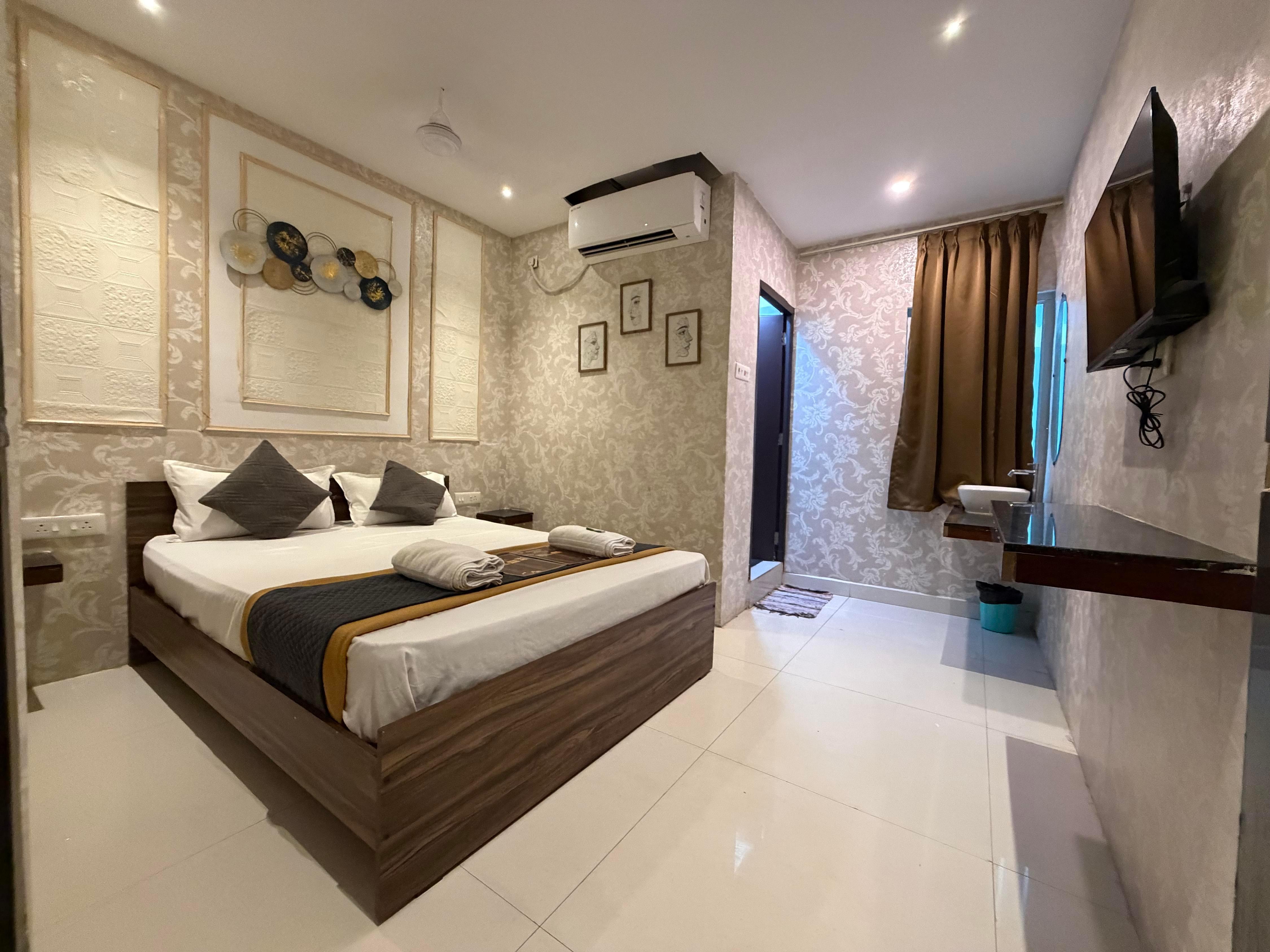 SNR CLOUD9 HOTELS - Tap to explore photos