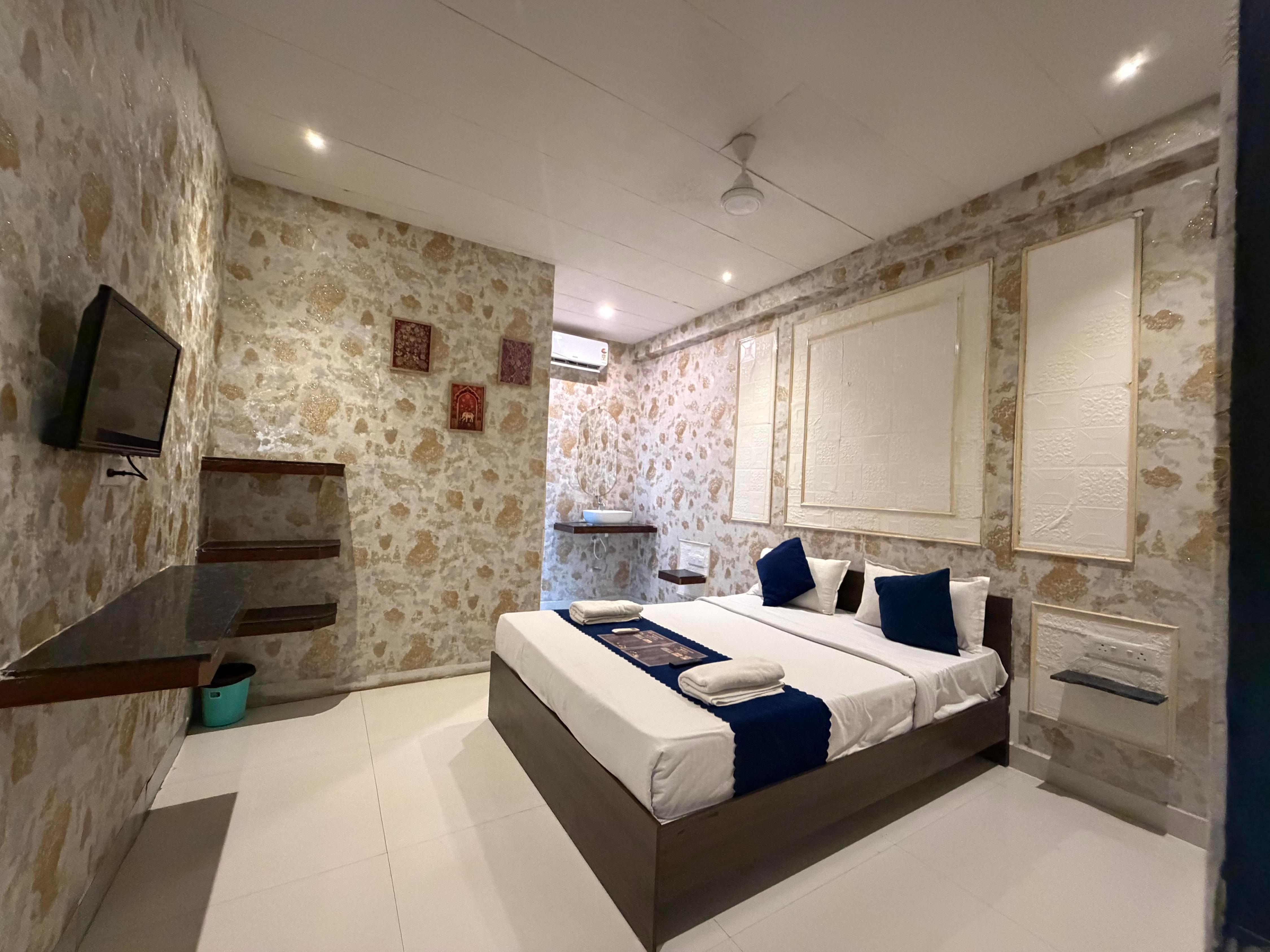 SNR CLOUD9 HOTELS