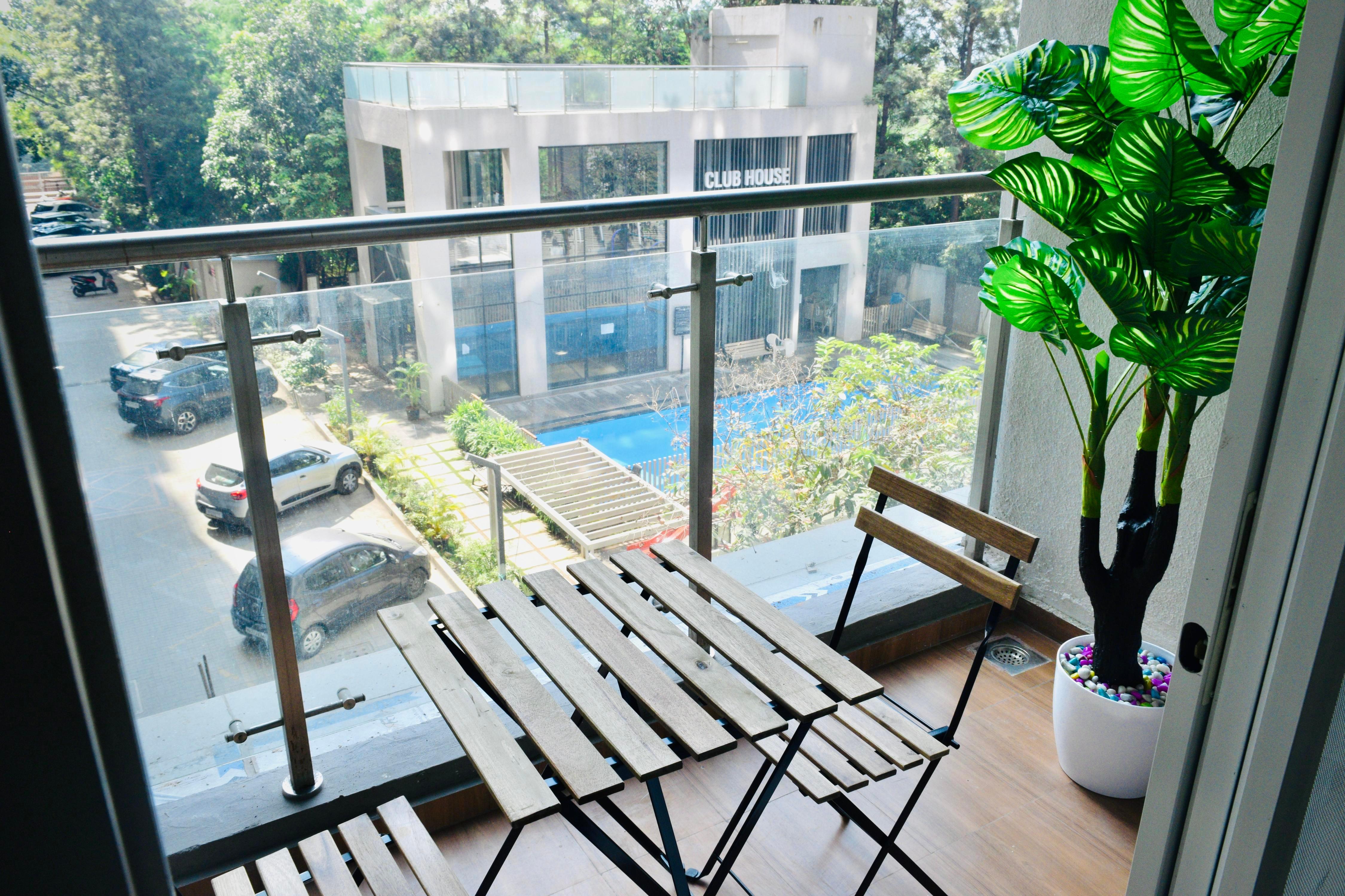 Abhibha Suites: Premium 1 BR Studio Apartments with Balcony - Tap to explore photos