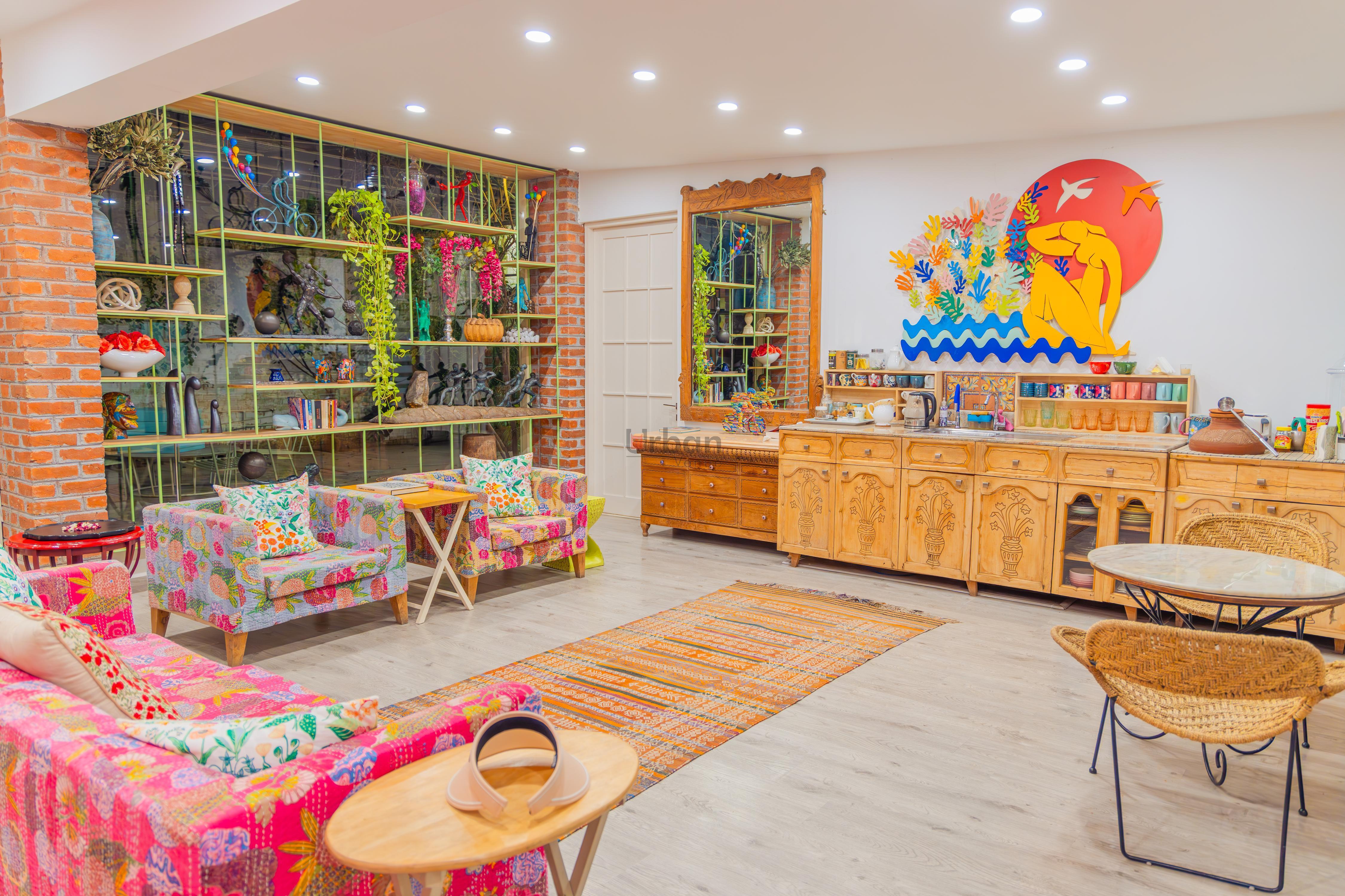 Valley 20 - Tap to explore photos