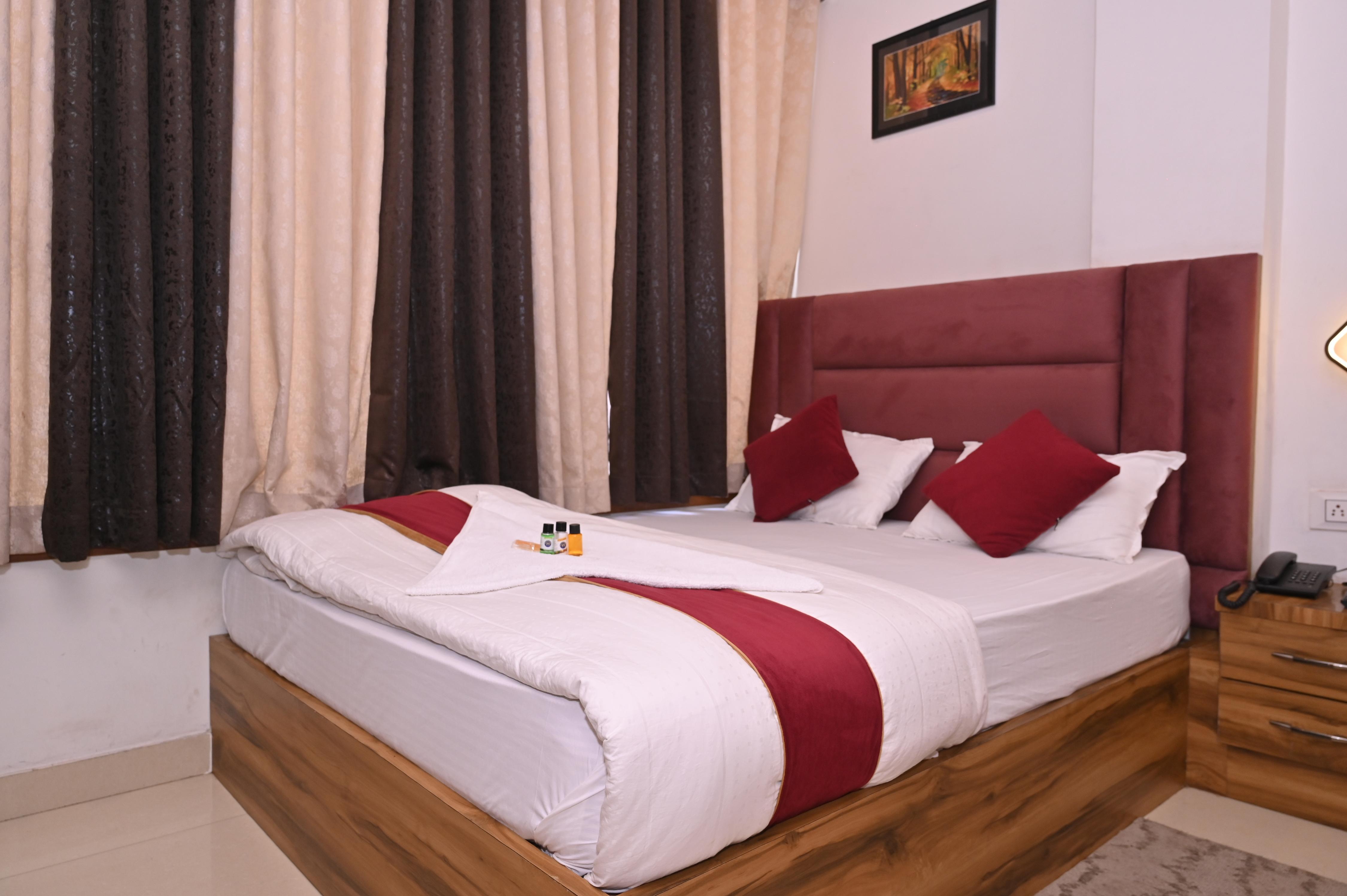 Hotel Maurya Inn Room Type - Deluxe Room