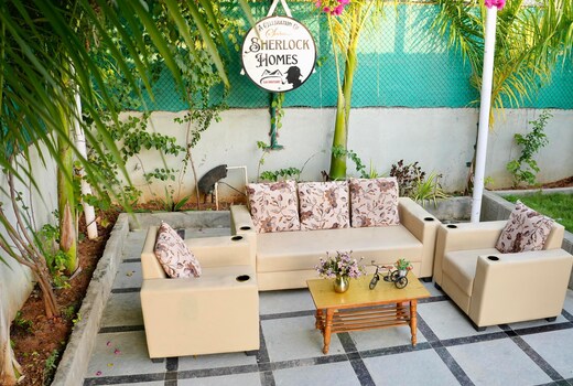 Sherlockhomes Guesthouse