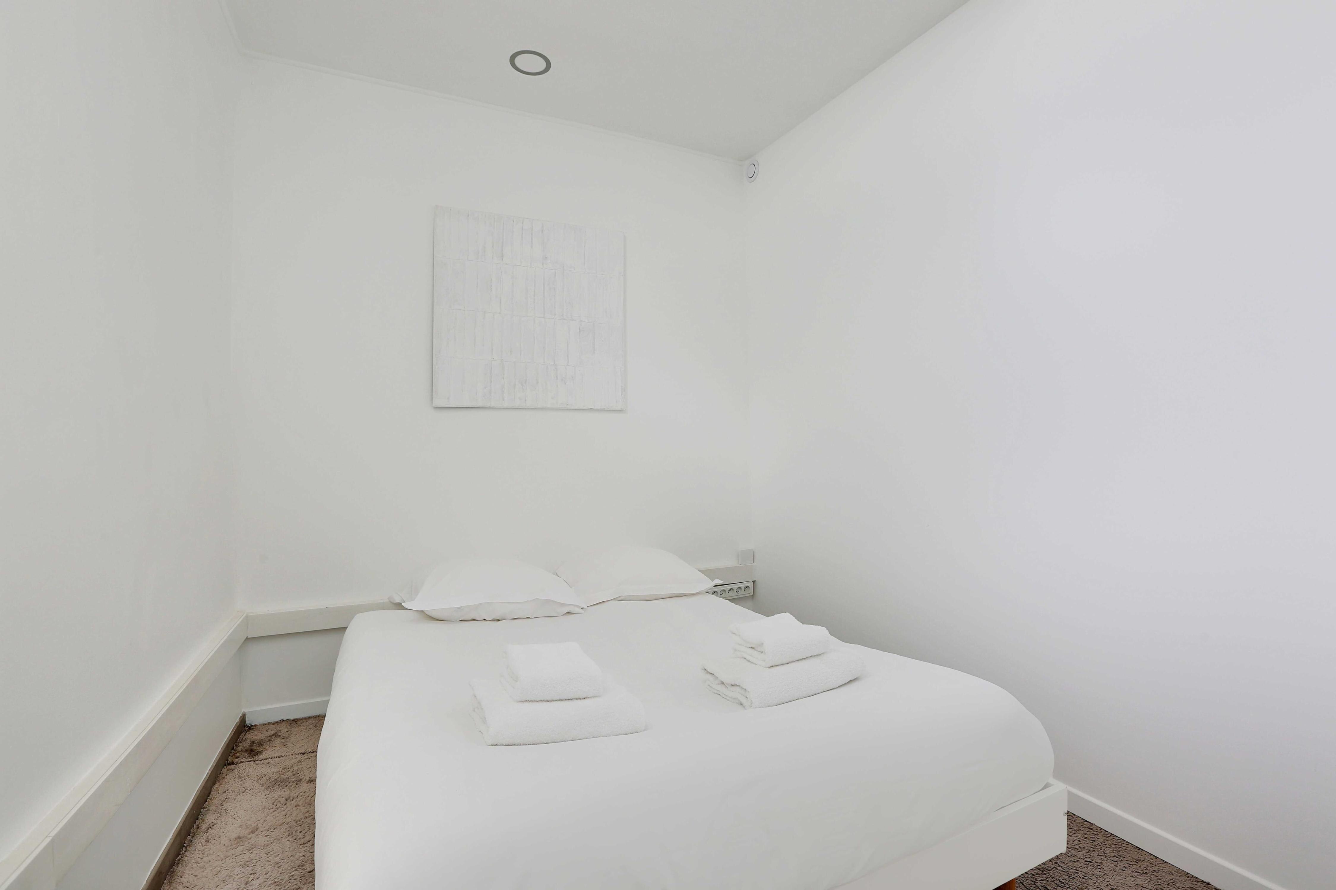 Magnificent apartment with AC- 3BR/6P-Bastille - Tap to explore photos