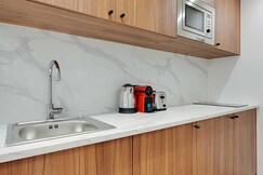 Modern apt with Terrace - 2BR-4P - near Paris