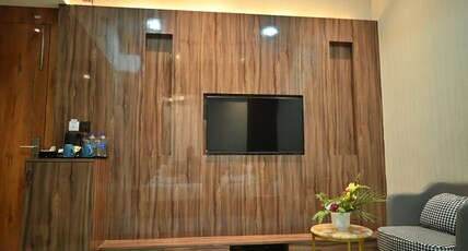 SKY Hotel And Resort Room Type - SUIT ROOM