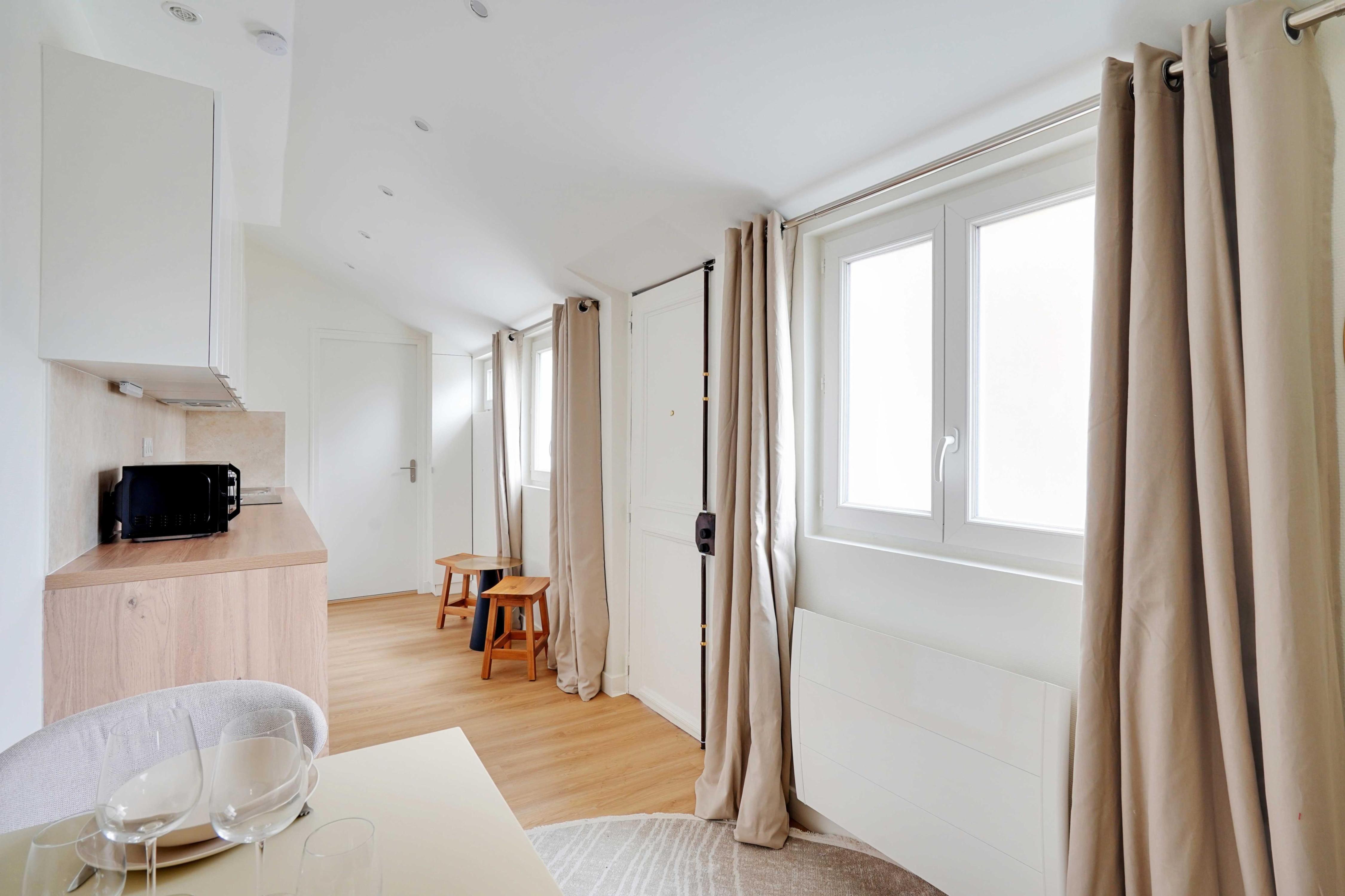 Charming house -2BR-4P- Ivry-sur-seine - Tap to explore photos