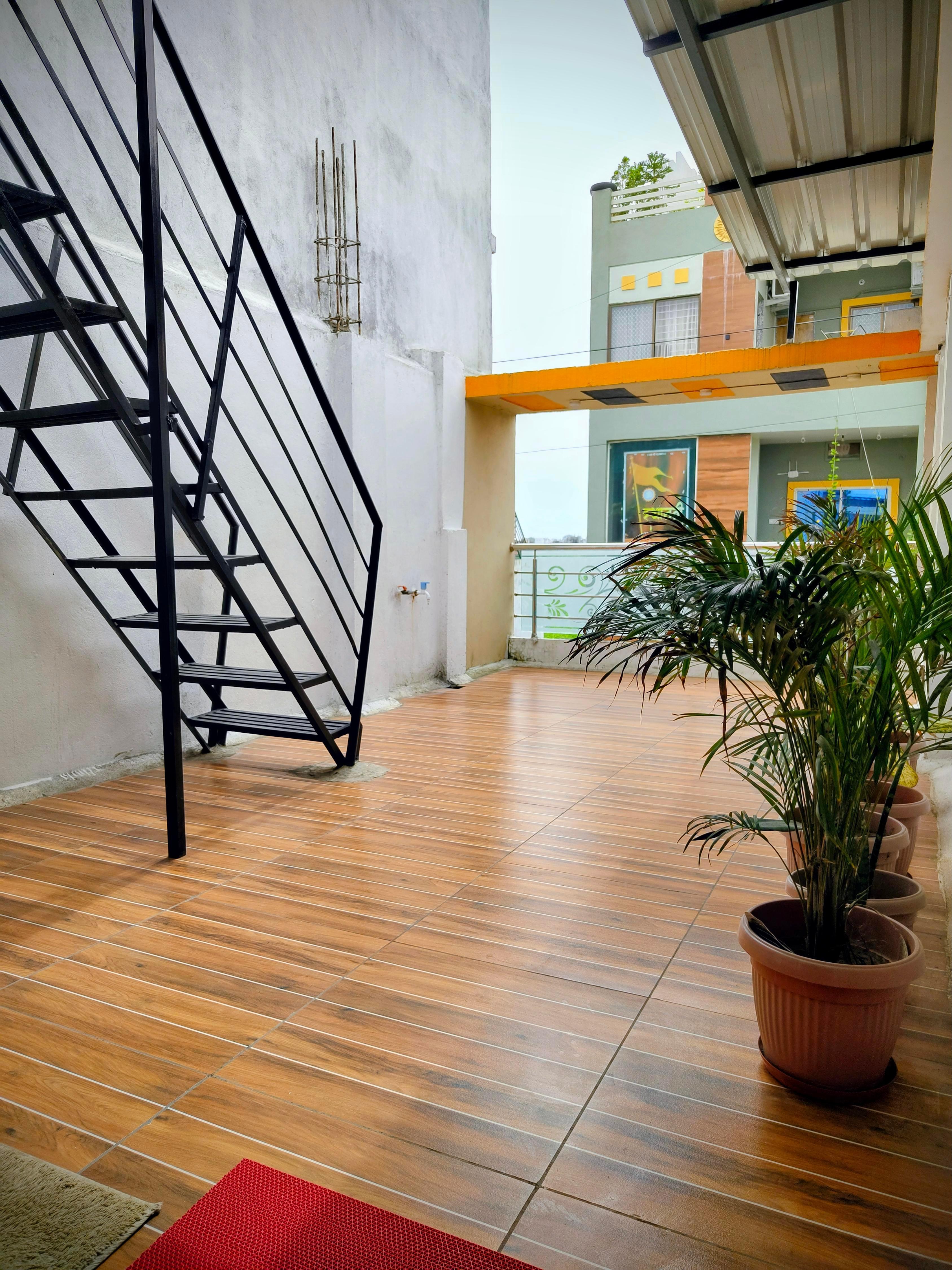 3BH Duplex for Families (Gr and1Flr) Shivalik Homestay - Tap to explore photos