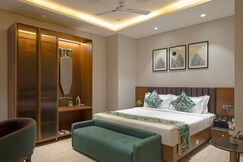 Saltstayz Premier - Naraina, Central Delhi