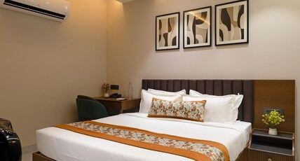 Saltstayz Premier - Naraina, Central Delhi Room Type - Standard Room with GYM Access Saltstayz Premier - Naraina, Central Delhi Room Type - Standard Room with GYM Access