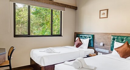 Alaya Stays By ELIVAAS Still Waters Room Type - Club Room Alaya Stays By ELIVAAS Still Waters Room Type - Club Room