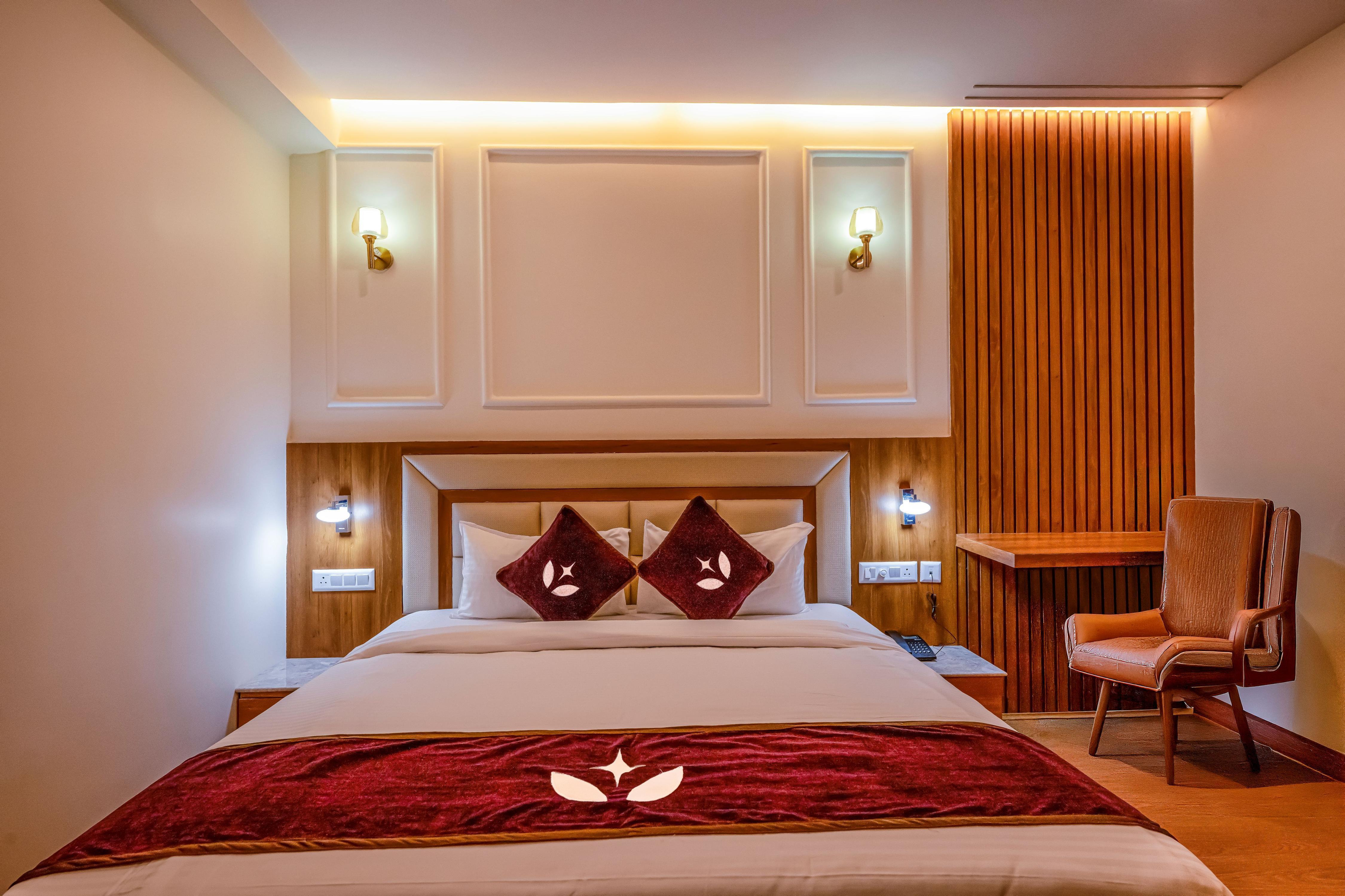 PURPLE LEAF Room Type - Suite with Living Room