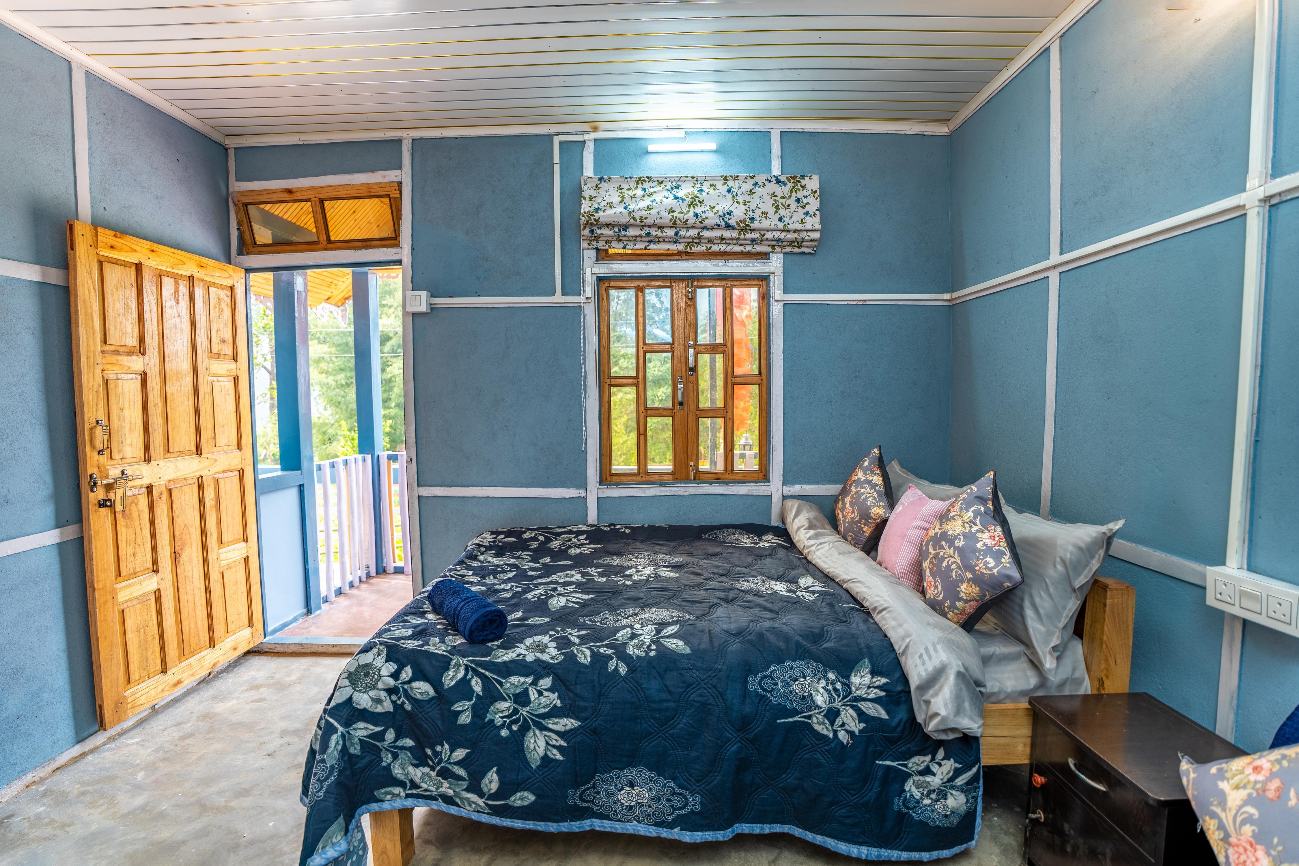Monratino The Orange Farmstay - Tap to explore photos