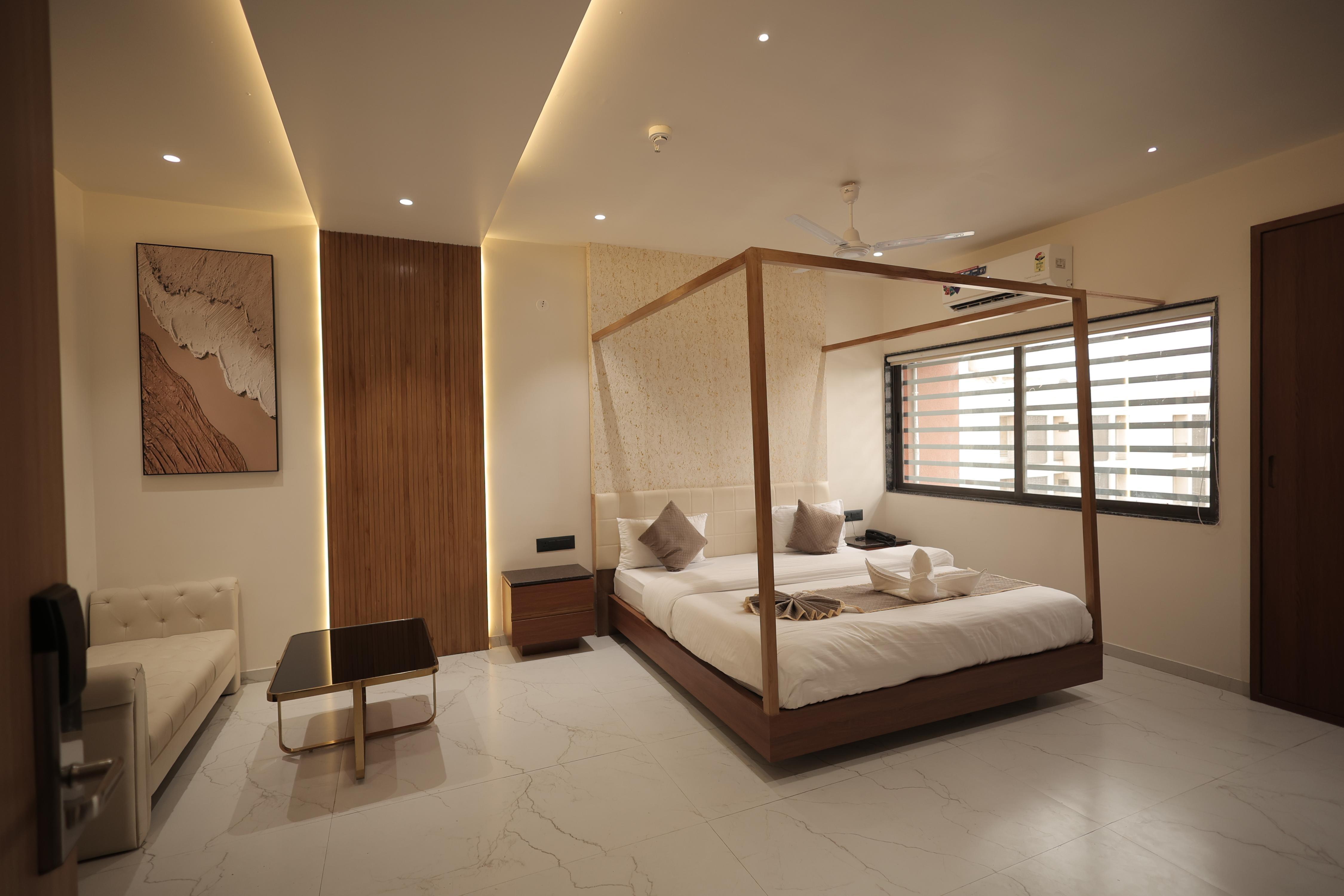 Z PLUS HOTEL Room Type - MASTER SUITE