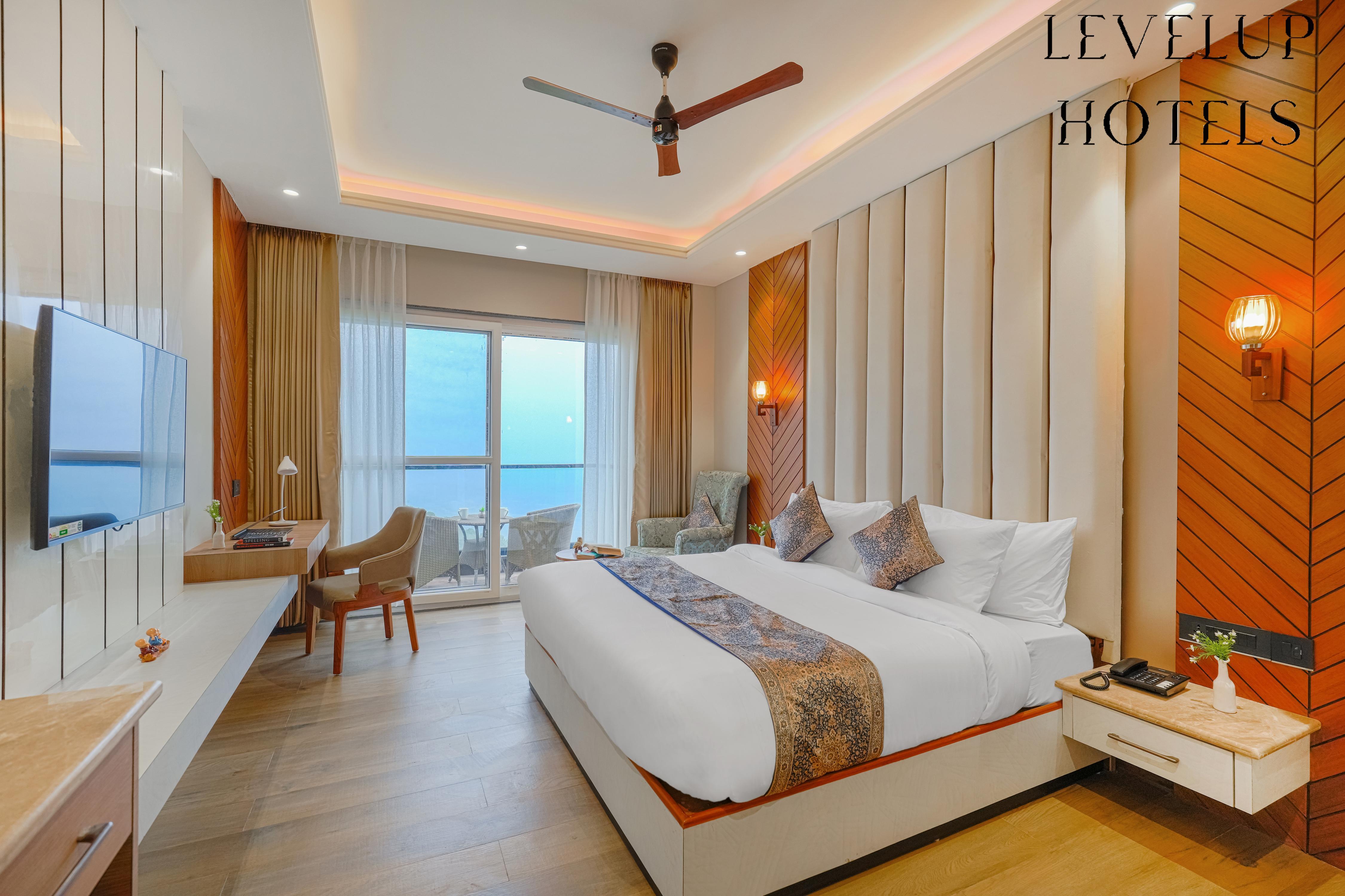 White Panda Hotels Divine Peak Room Type - Premium room with Balcony