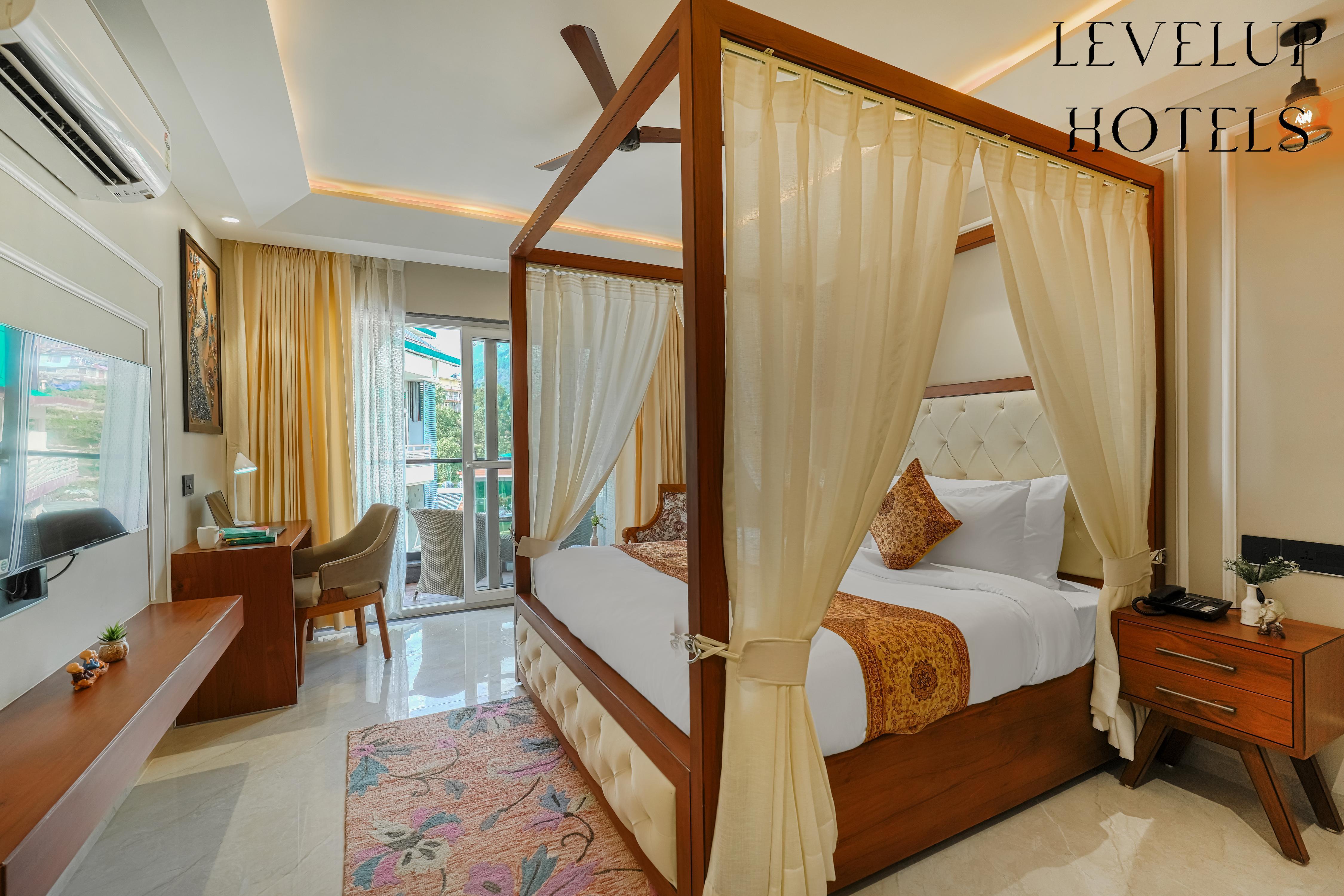 White Panda Hotels Divine Peak Room Type - Couple Suite Room