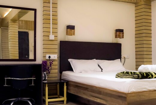 The Mystic Hill Hotel