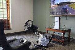 JobyHomestay @ Kadamakkudy | PS5 Gamming/3BHK A/C