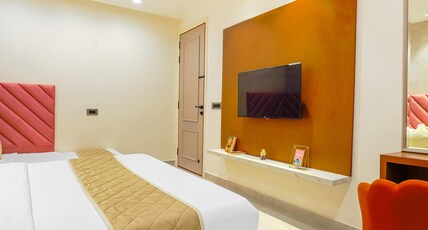 Elegance A Boutique Stay Room Type - Executive Triple Room