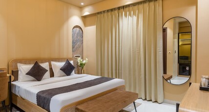 Saltstayz Premier - Sector 50 & Golf Course Ext Road Room Type - Deluxe Room with GYM access Saltstayz Premier - Sector 50 & Golf Course Ext Road Room Type - Deluxe Room with GYM access