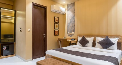 Saltstayz Premier - Sector 50 & Golf Course Ext Road Room Type - Standard Room with GYM access Saltstayz Premier - Sector 50 & Golf Course Ext Road Room Type - Standard Room with GYM access