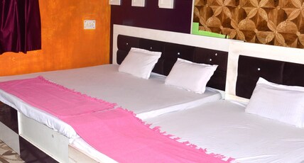 Balaji Guest House Ayodhya Room Type - Family Room