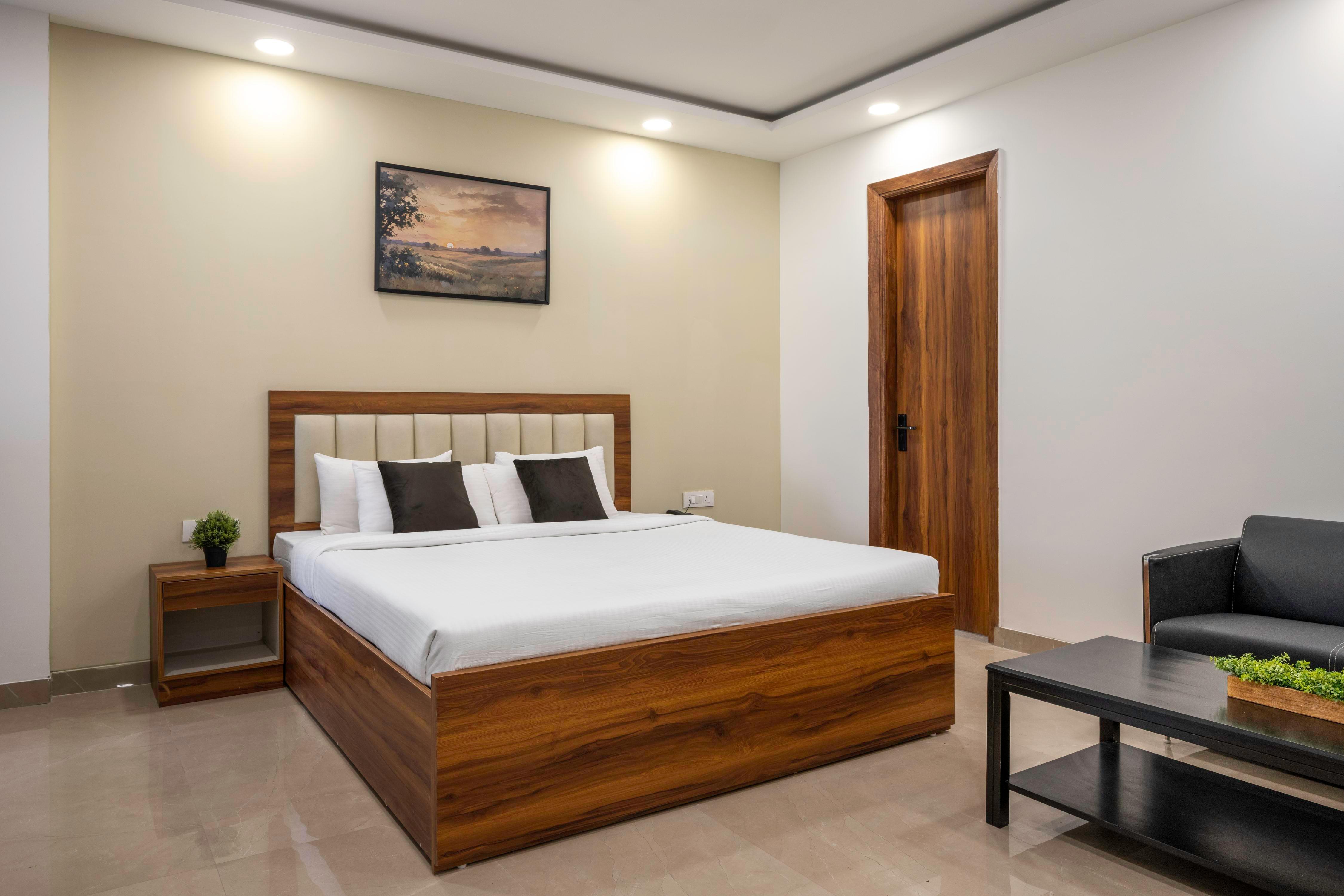 Wandr Hotel Golf Course Rd, Near Cyber City, Gurugram Room Type - Deluxe King Room with Private Balcony Wandr Hotel Golf Course Rd, Near Cyber City, Gurugram Room Type - Deluxe King Room with Private Balcony