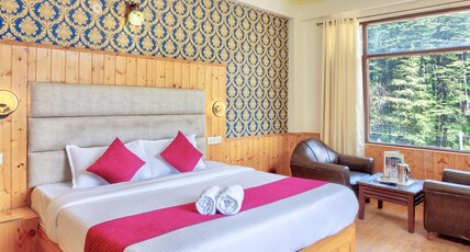 Hotel Day Night - Near Mall Road Room Type - Deluxe Room