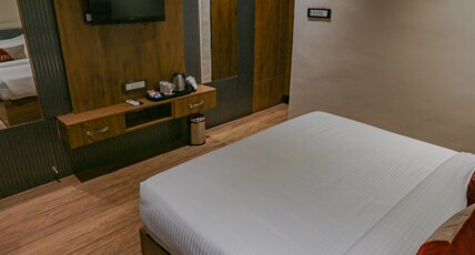 Aceotel Resort Rudraksh, Indore Room Type - Ace Deluxe Room