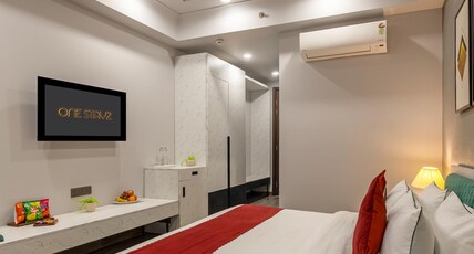 One Stayz near Sohna Road Gurugram Room Type - Deluxe Room One Stayz near Sohna Road Gurugram Room Type - Deluxe Room