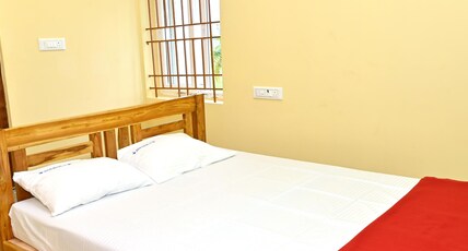 Jothi Mahal Room Type - Deluxe non AC Room