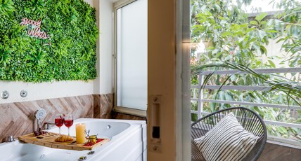 Kulture by One Tree Stays- Near Pune Airport Room Type - Kulture Bathtub Studio Cozy WiFi Kitchen Pune Kulture by One Tree Stays- Near Pune Airport Room Type - Kulture Bathtub Studio Cozy WiFi Kitchen Pune