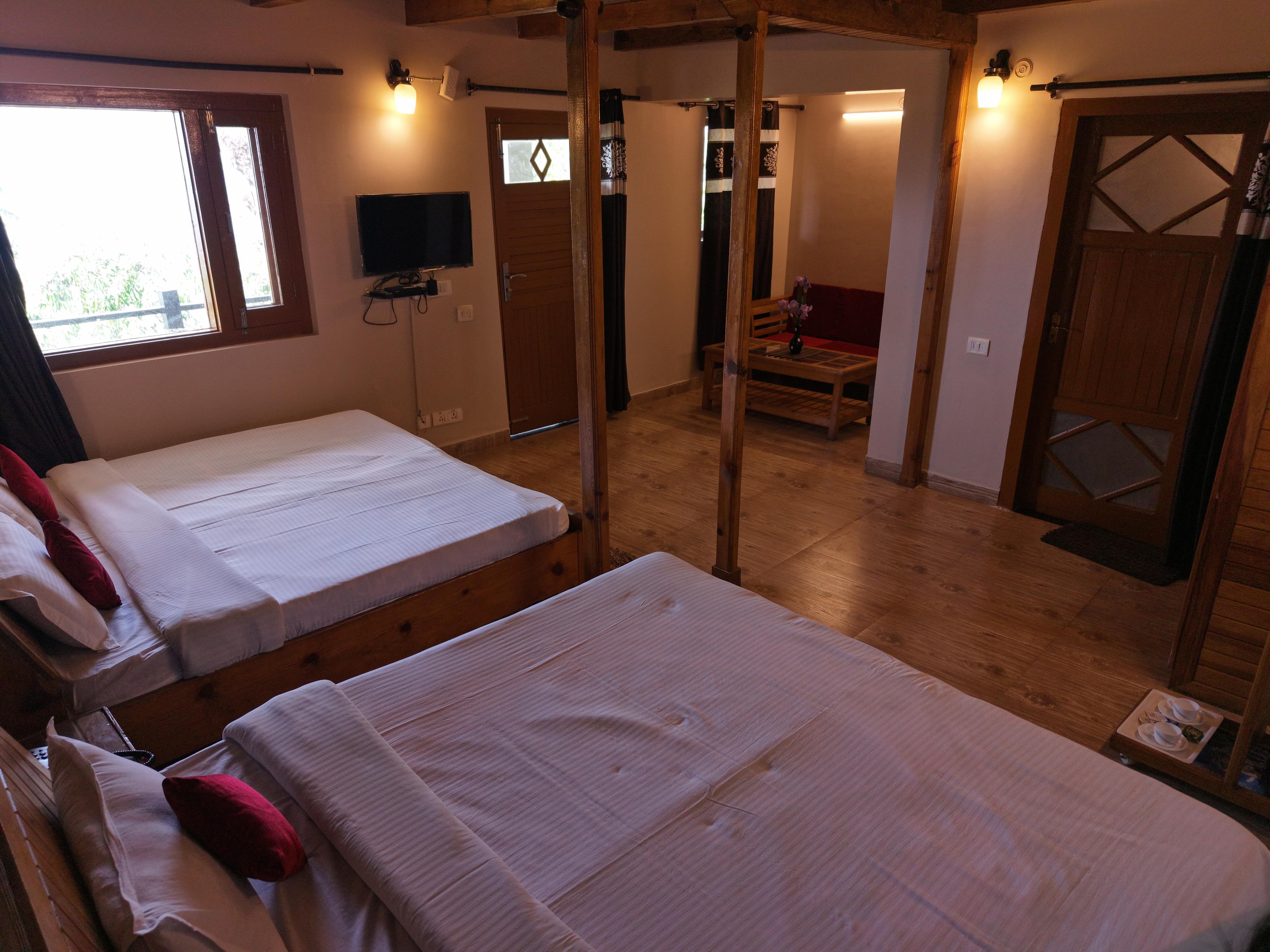 Himalayan Homzz Room Type - Deluxe Family Room