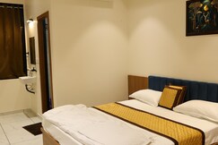 Rajwadi Hotel Inn