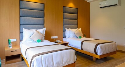 Click Hotel Bhuntar,Kullu Manali -Bhuntar Airport Room Type - Premium Twin Room