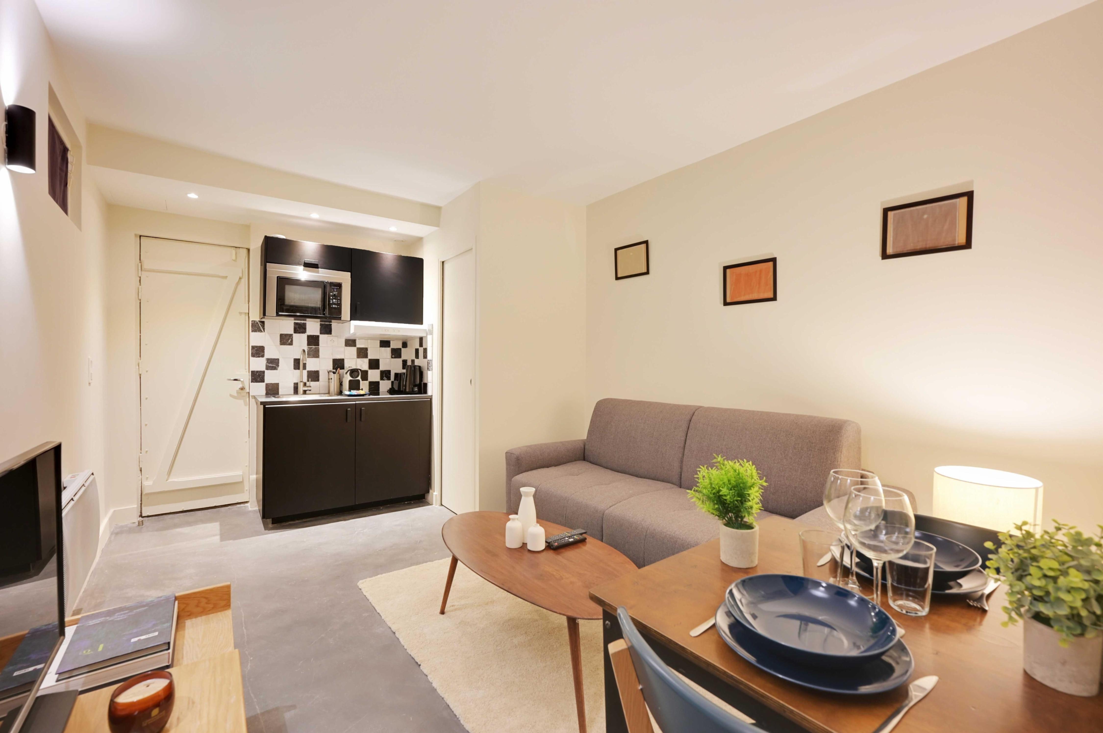 Charming apartment - 1BR- 4P- Arts et metiers - Tap to explore photos