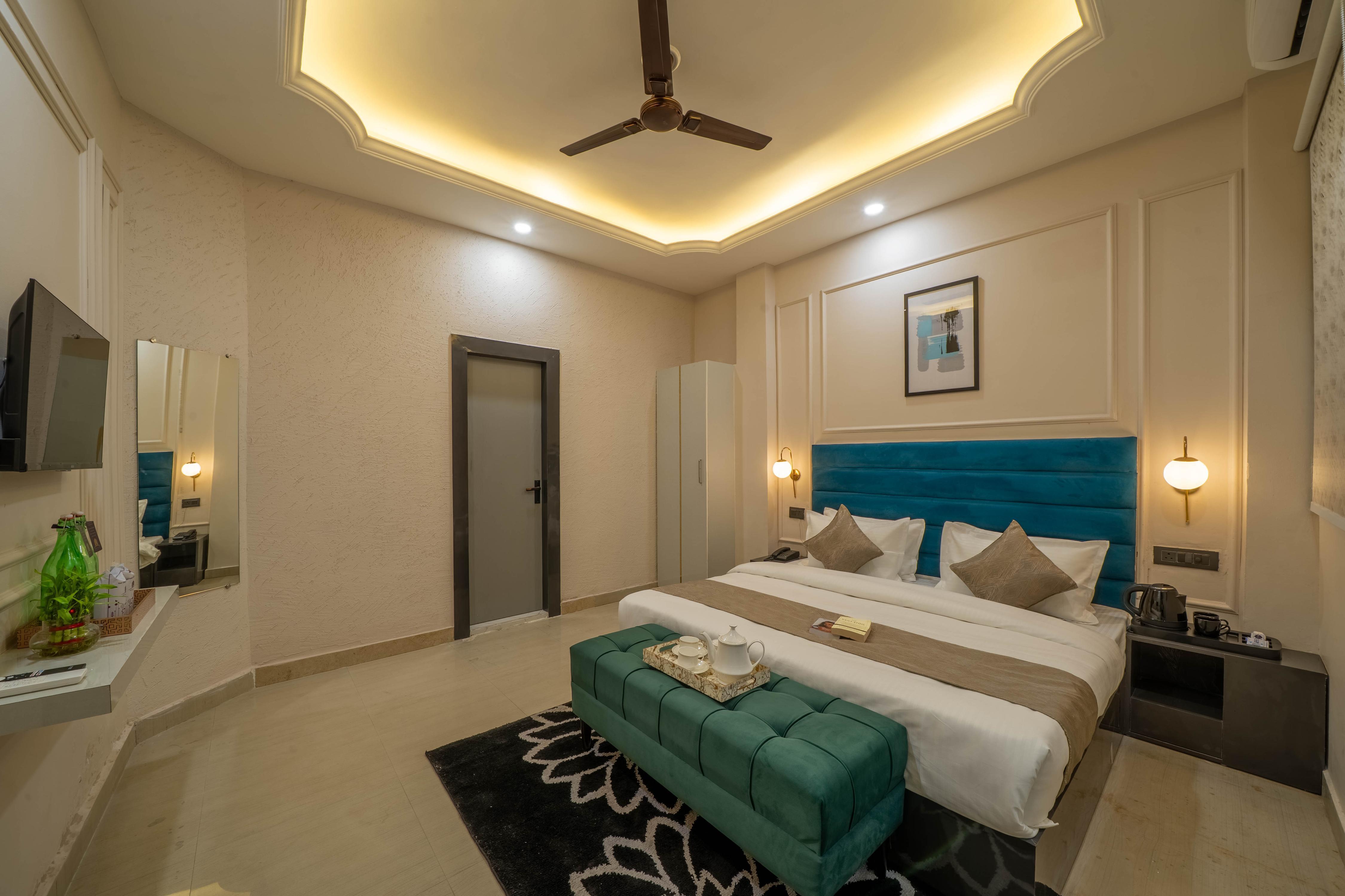 Perfectstayz Value Aalaya Suites Room Type - Deluxe room with attached kitchenette