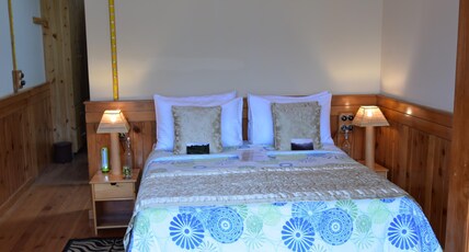 Parvada Bungalows Mukteshwar Room Type - Wild Fig Villa Central Room