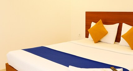Hotel Grand Park Near Secunderabad Railway Station Room Type - Deluxe Room