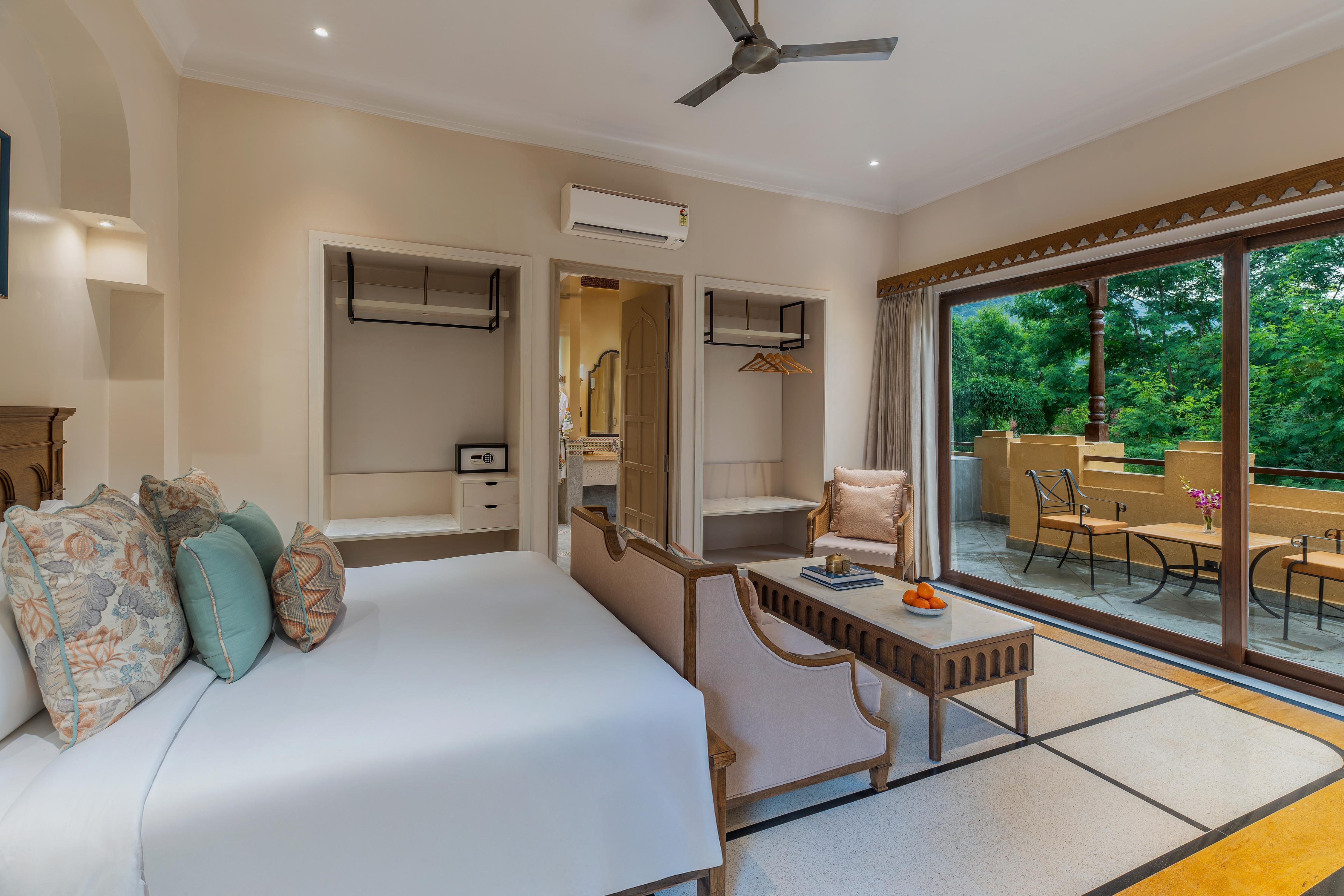 Dev Bagh Luxurious Private Suites - Tap to explore photos