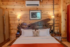 SaffronStays Divine Hima ( Premium )