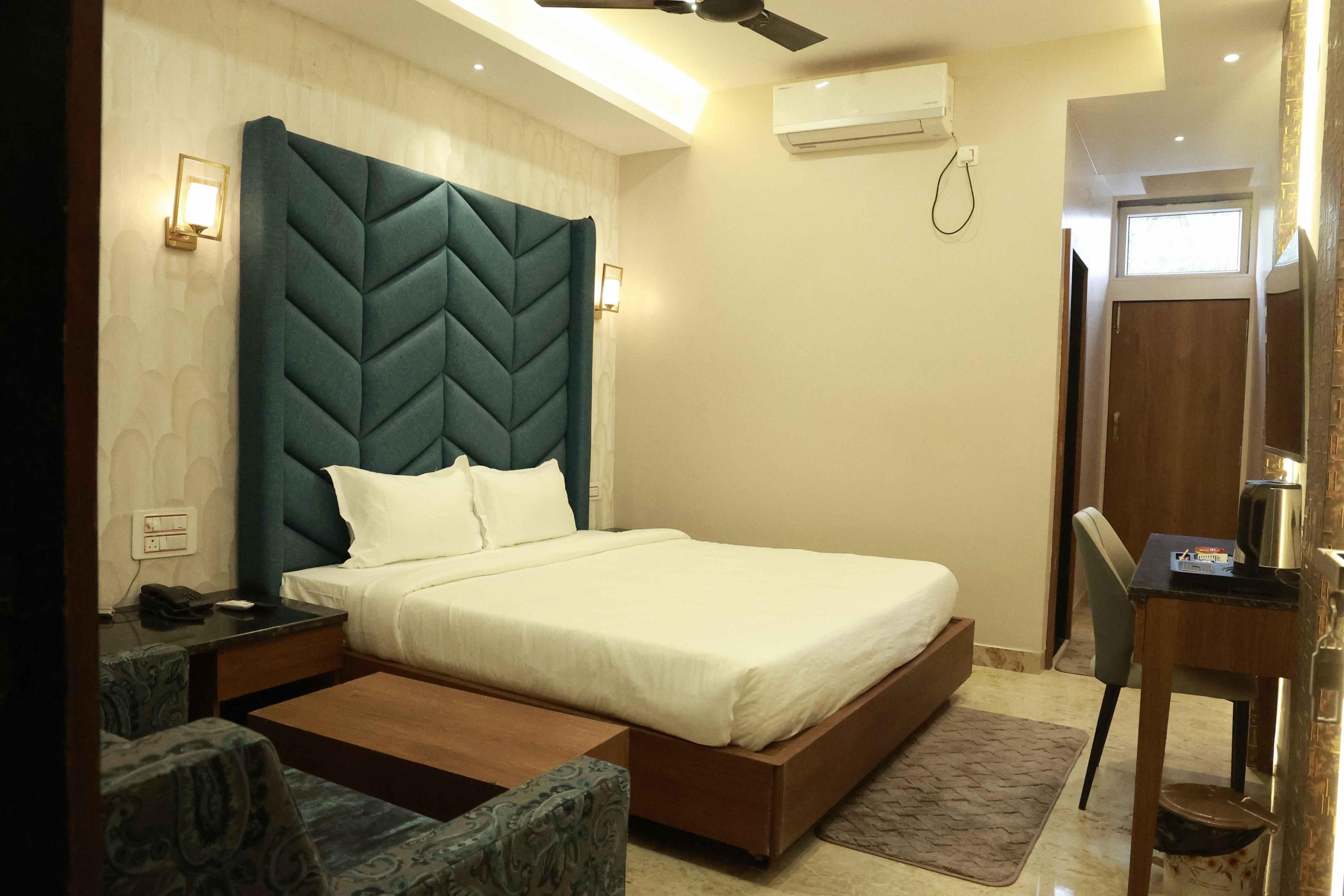 Hotel Vastu Inn Room Type - Deluxe Room