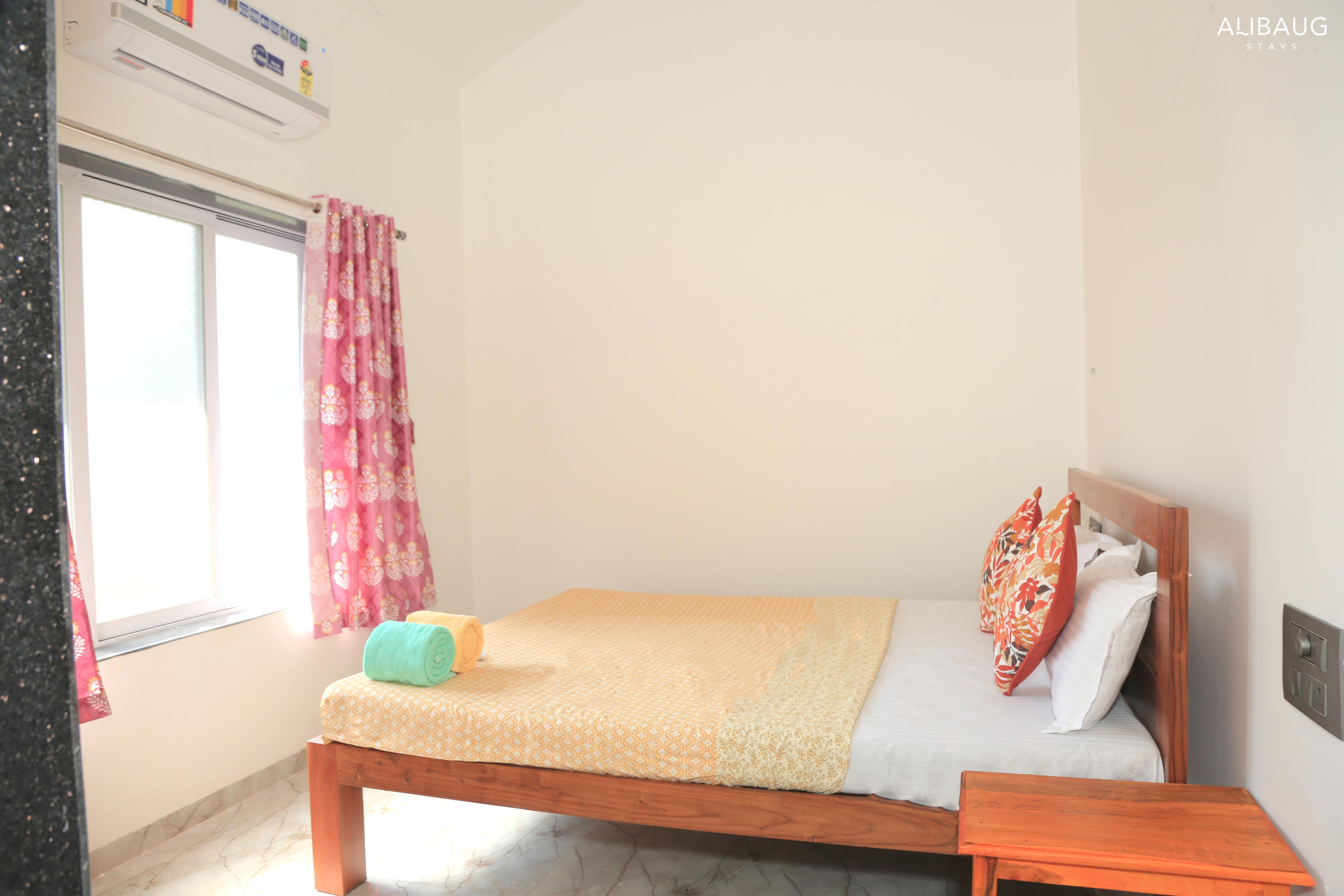 The Ferry Point 6BHK with pool - Tap to explore photos