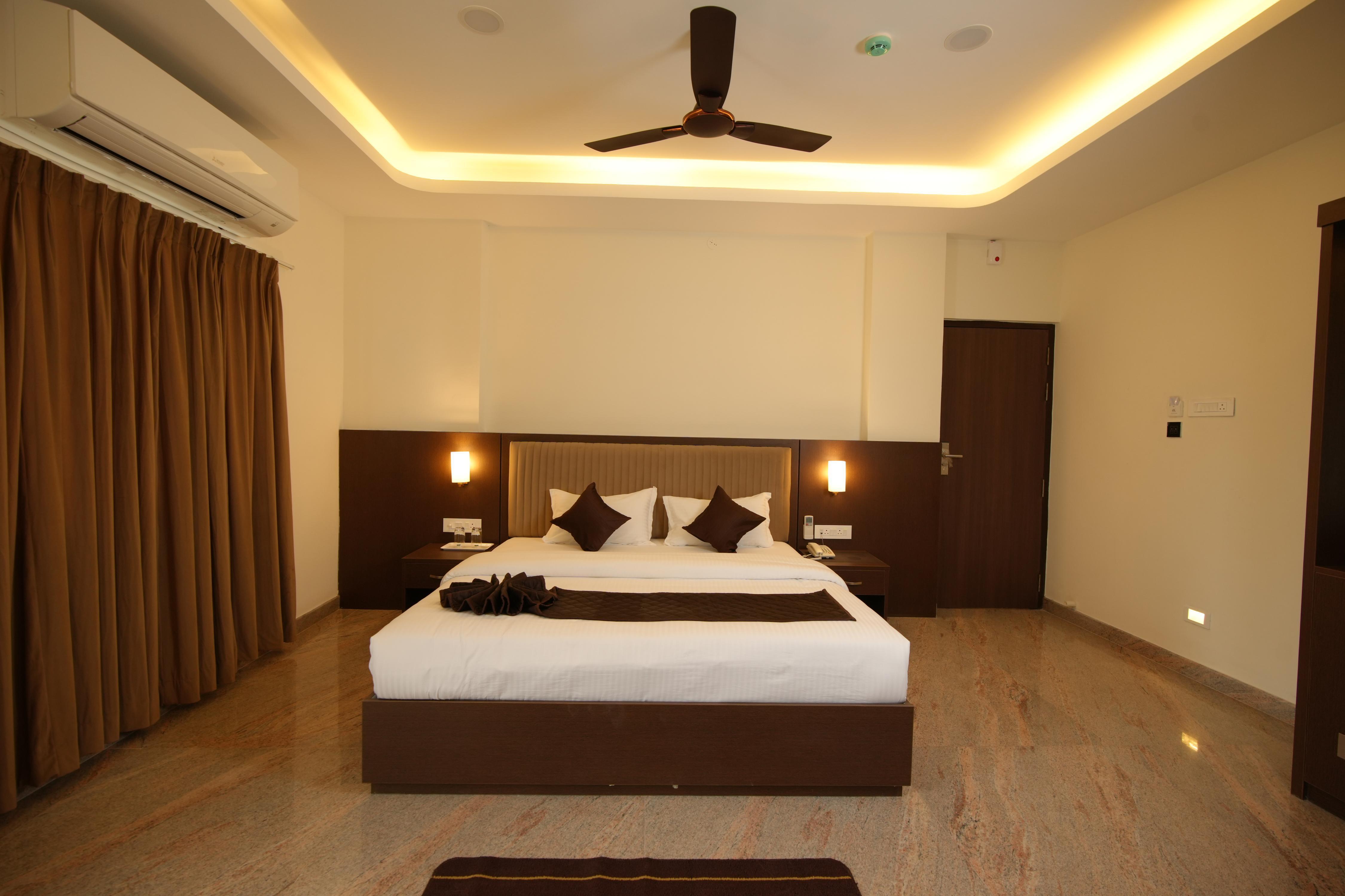 JSM Residency Egmore Room Type - Double cot room big